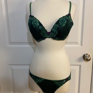 Adore Me Pine Grove Lace Bra 36 C and M panty.